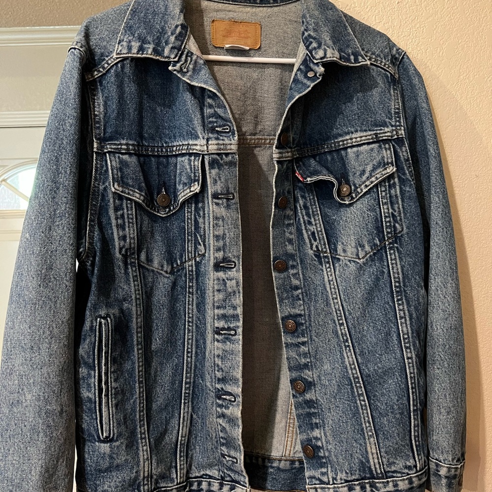 ⚡️ Vintage Levi’s Jacket ⚡️